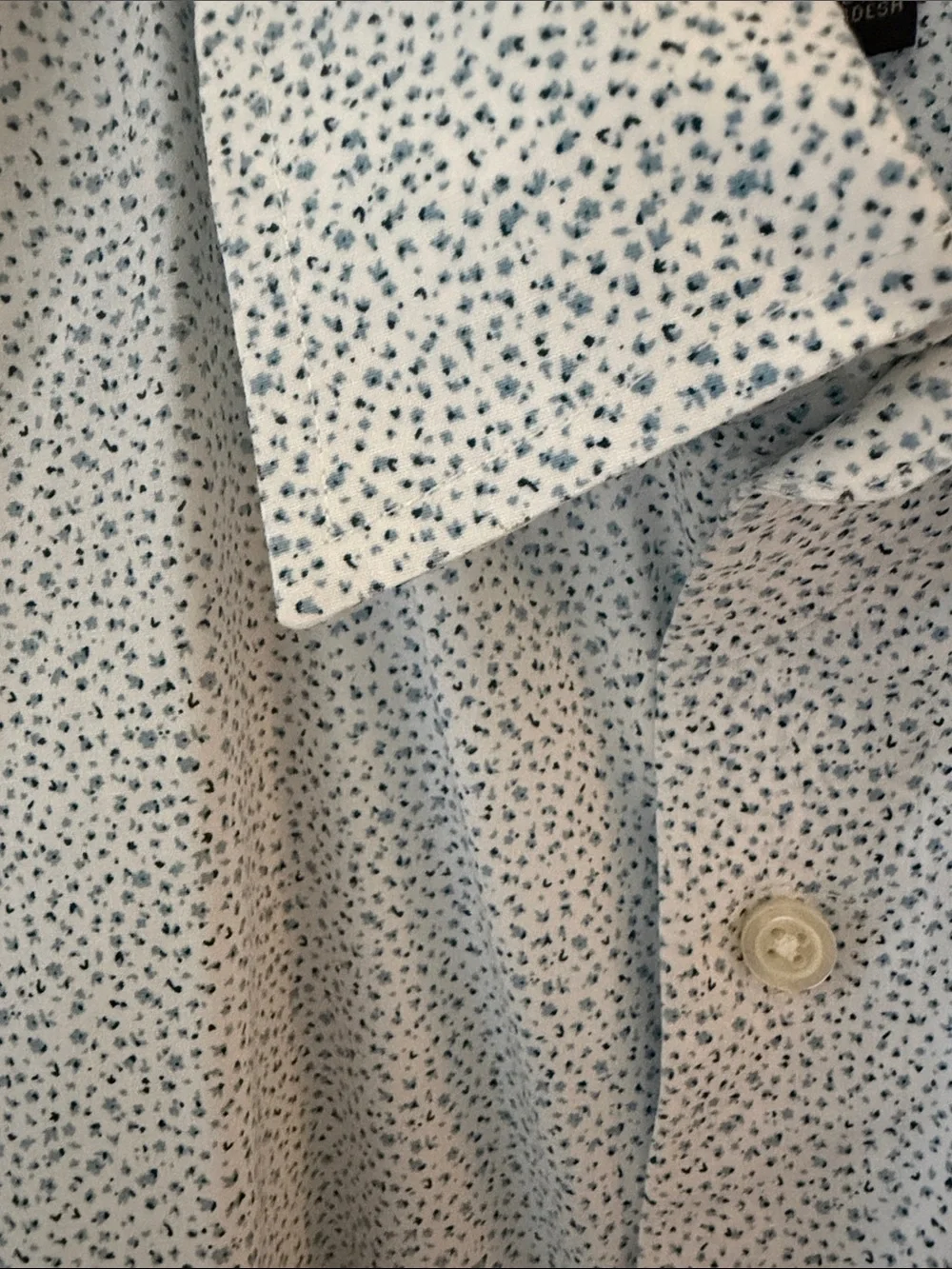 Banana Republic Light Blue Microdot Short-Sleeve Button-Down Shirt